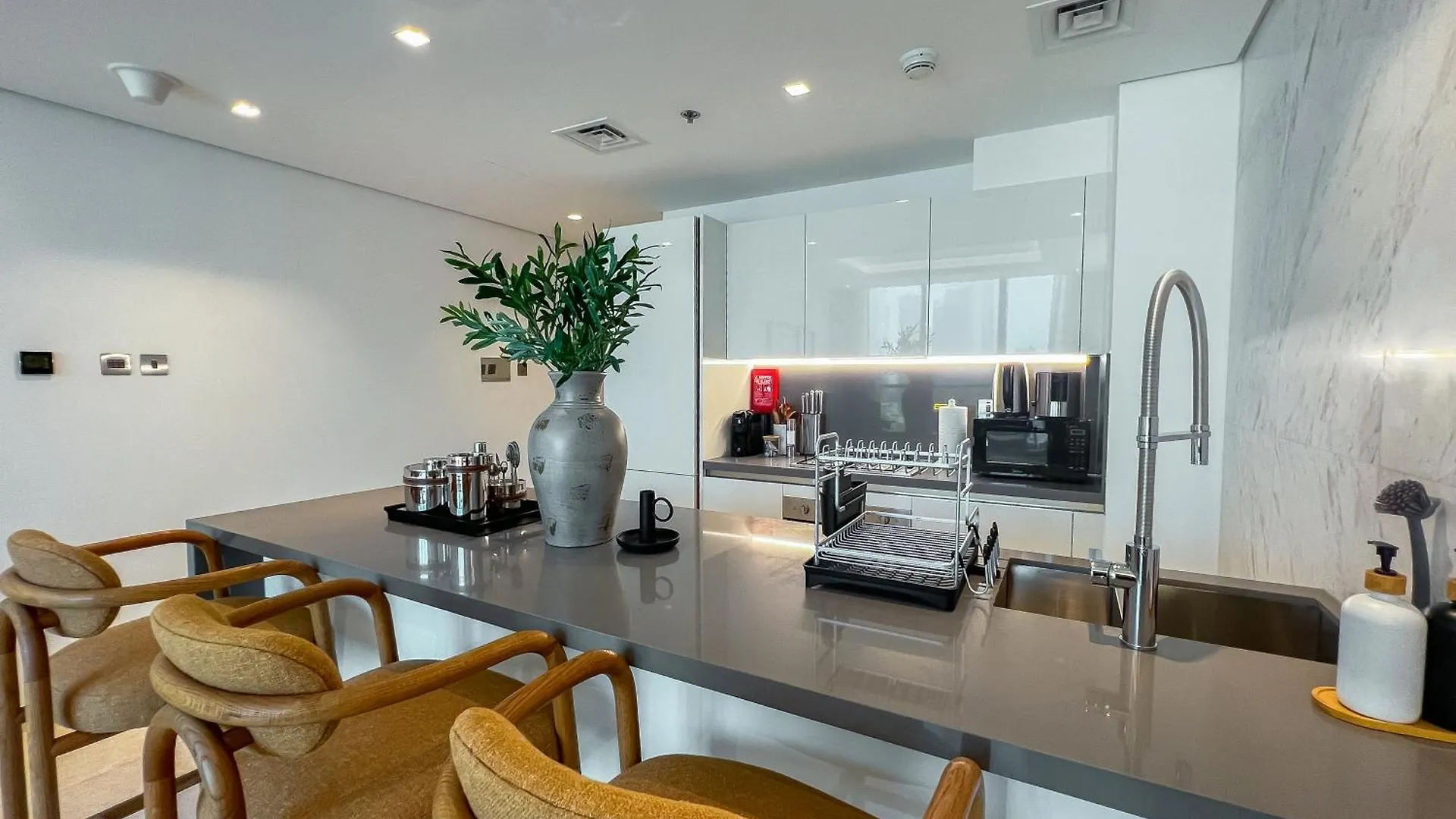 High End 1Br I The Sterling Tower In Business Bay Apartment Dubai